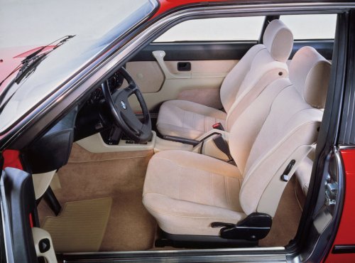 BMW E24 interior