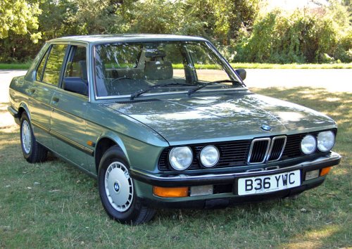 BMW E28 525e