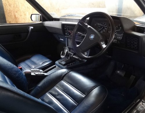 BMW E24 1983 interior