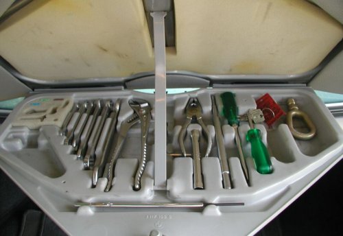 BMW E24 tool kit