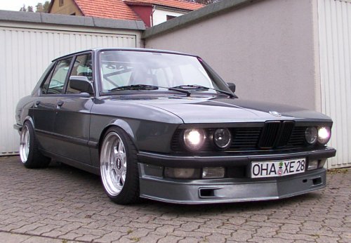 BMW E28