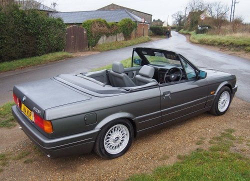 BMW E30 325i cabriolet