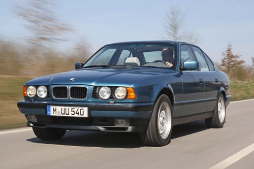 BMW E34 540i